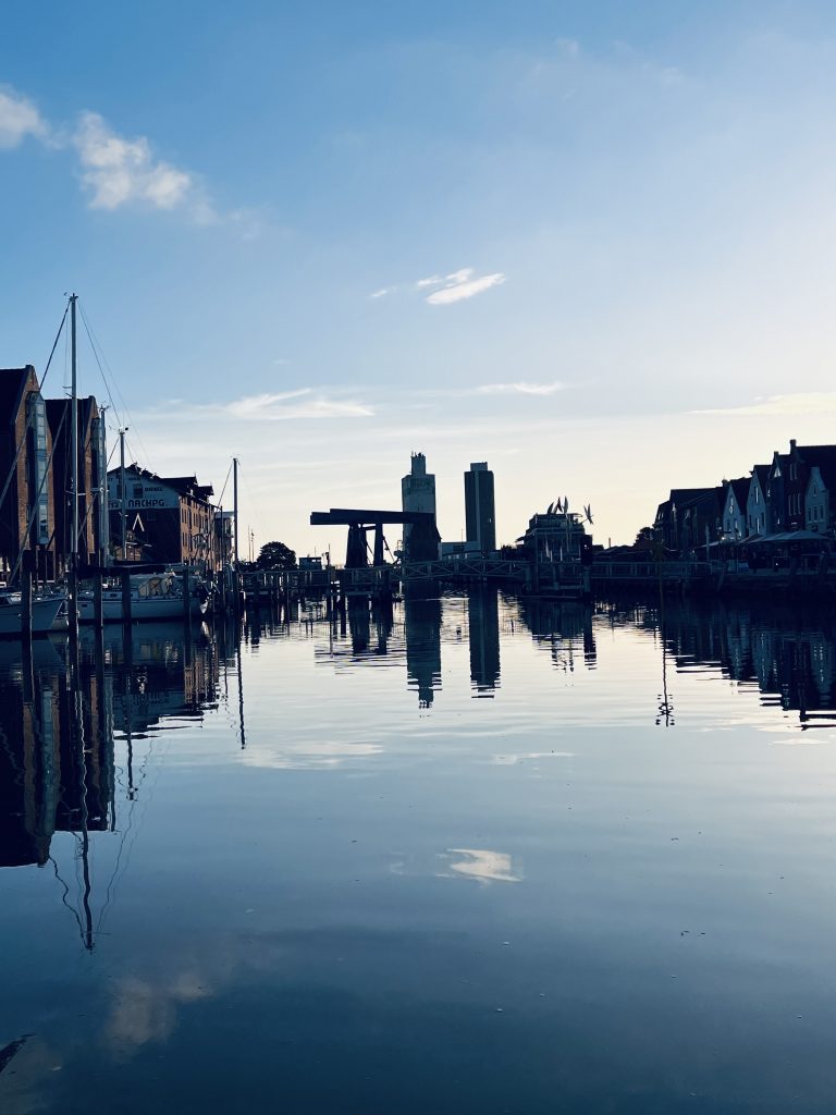 Spätsommer in Husum Hafen